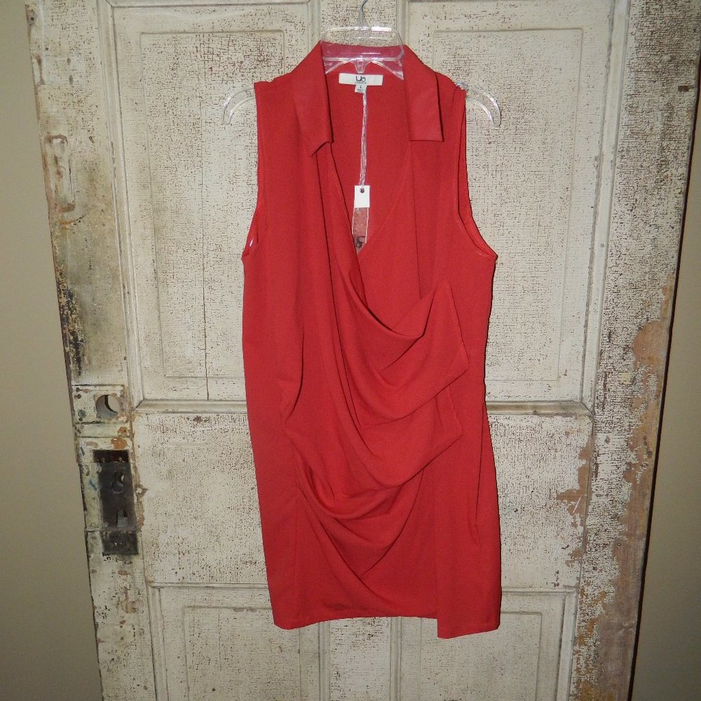 Ya Los Angeles Ruched Sleeveless Blouse Size Large (B37)
